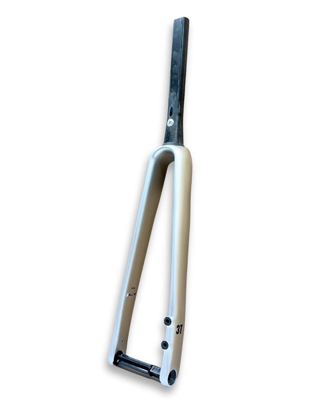3T Fundi Integrale Carbon Fork Chrome – front-flat D steerer, 49mm rake, 360mm axle to crown, 410g, internal routing design