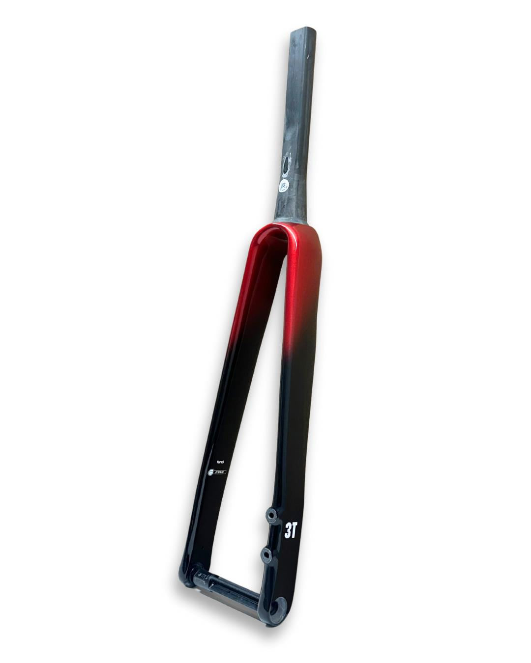 3T Fundi Integrale Carbon Fork Red/Black – front-flat D steerer, 49mm rake, 360mm axle to crown, 410g, internal routing design