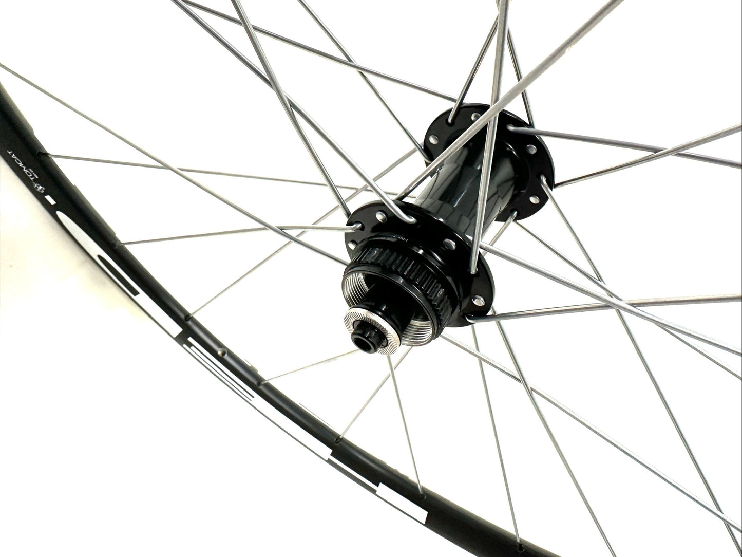 HED TOMCAT 622 x 21c 700c Disc 24 h Front Road Bike Alloy Wheel QR Black New - Random Bike Parts