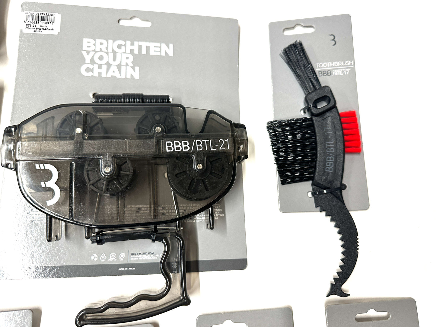 Lot of over 33 Bicycle Tools New Chain Cleaner Multi Bottom Bracket Cone New