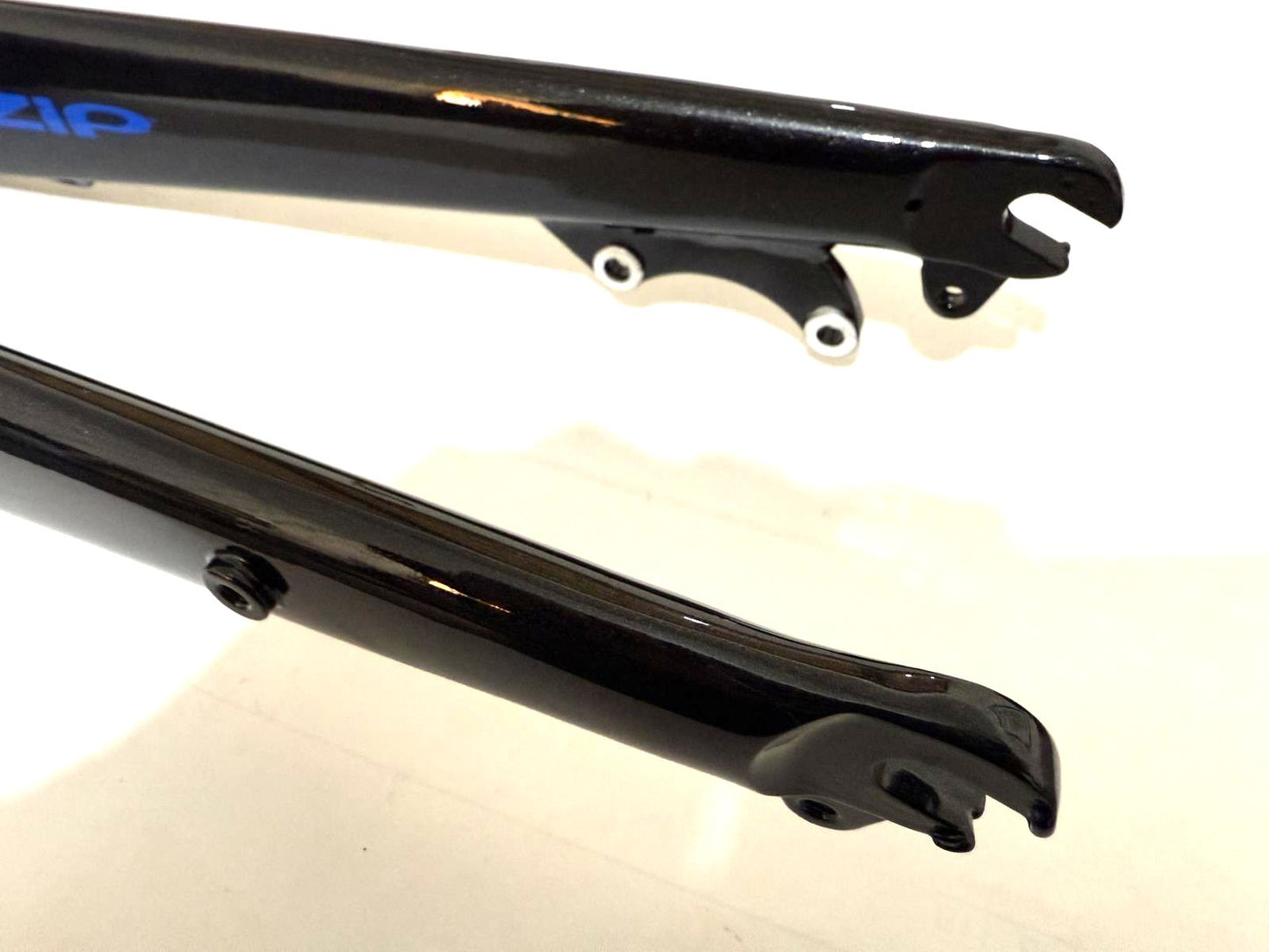 IZIP 1 1/8" 420mm Axle-to-Crown Threadless Alloy Bike Fork 100 QR Disc Brake