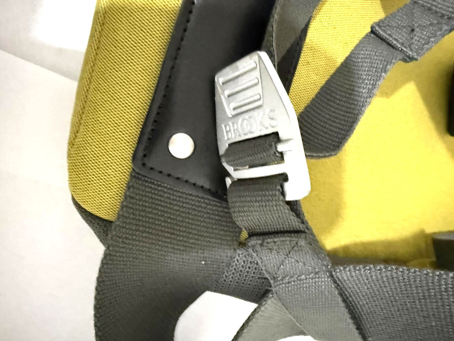 Brooks Dalston Utility Knapsack Backpack Medium Lime Fleck Bag New with Tags