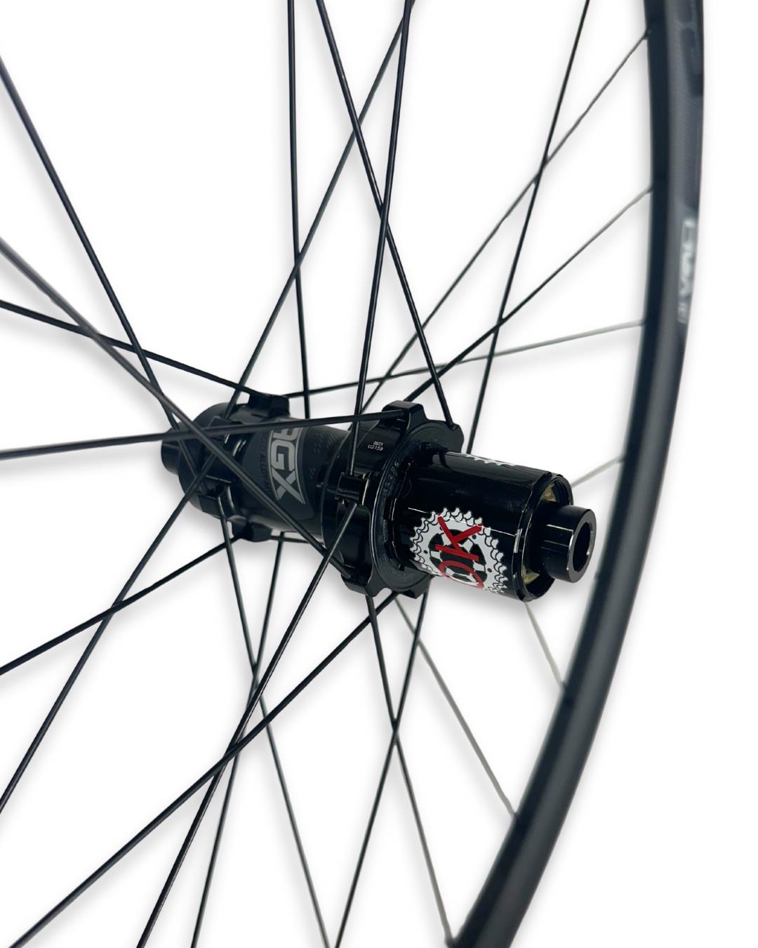 FSA AGX i21 700c Adventure/Gravel Wheelset – Center-Lock, Shimano HG, Tubeless-Ready