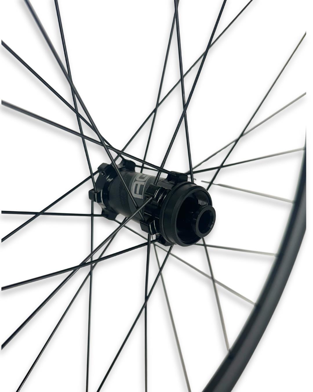 FSA AGX i21 700c Adventure/Gravel Wheelset – Center-Lock, Shimano HG, Tubeless-Ready