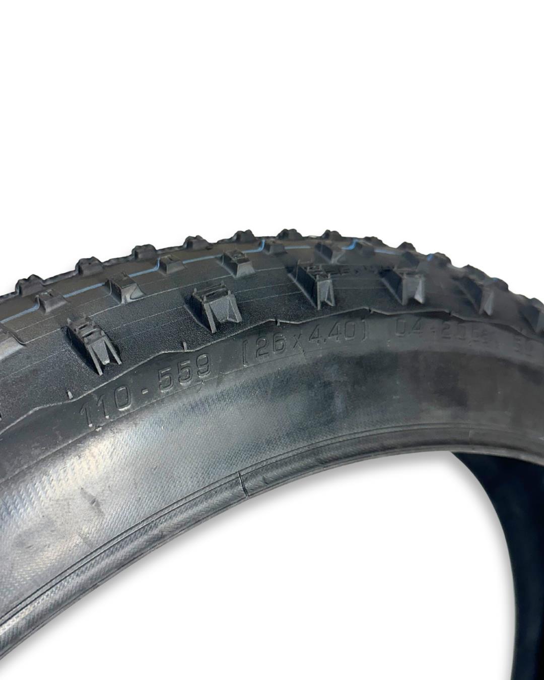 Schwalbe Jumbo Jim 26×4.4 Fat Bike Tire – Tubeless-Ready, Addix SpeedGrip, 5–30 psi