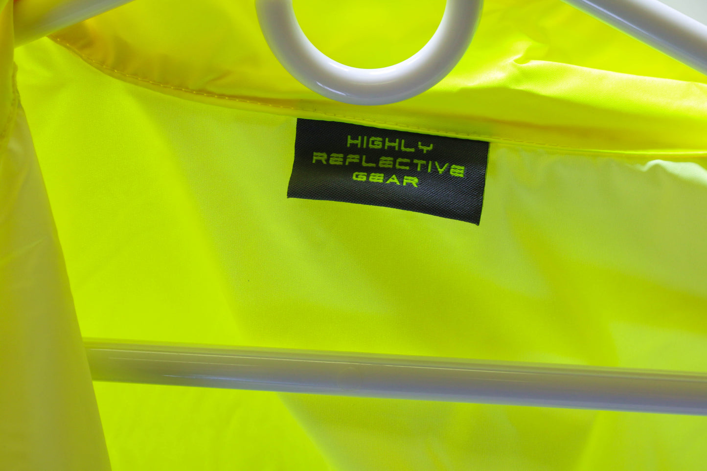 WOWOW Med Sleeveless Sport Jacket Cycling Wind Vest 3M High-Viz Reflective NEW