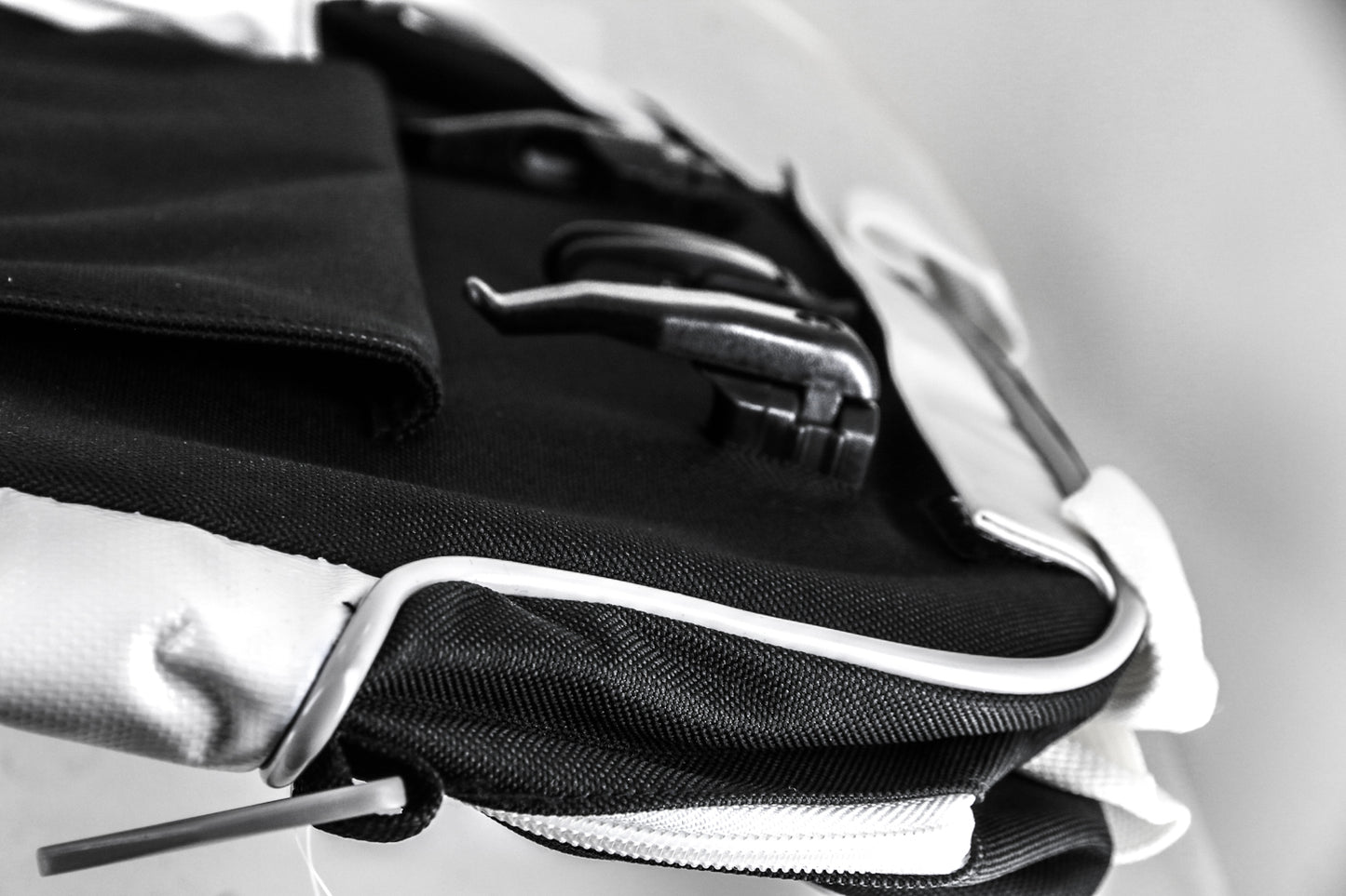 FastRider Young City Pannier Bike Bag 12.5L Water Resistant White / Black NEW