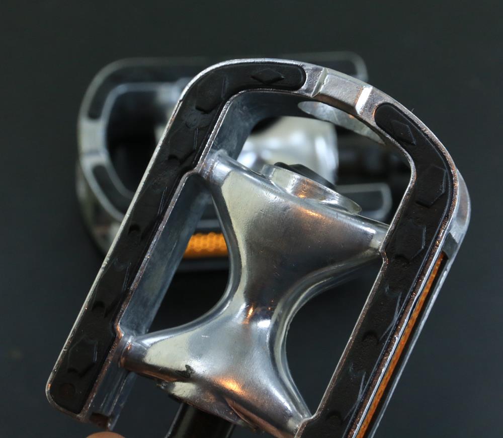 FP-920B Bicycle Bike Pedals Right / Left Aluminum Platform 9/16" Spindle NEW - Random Bike Parts