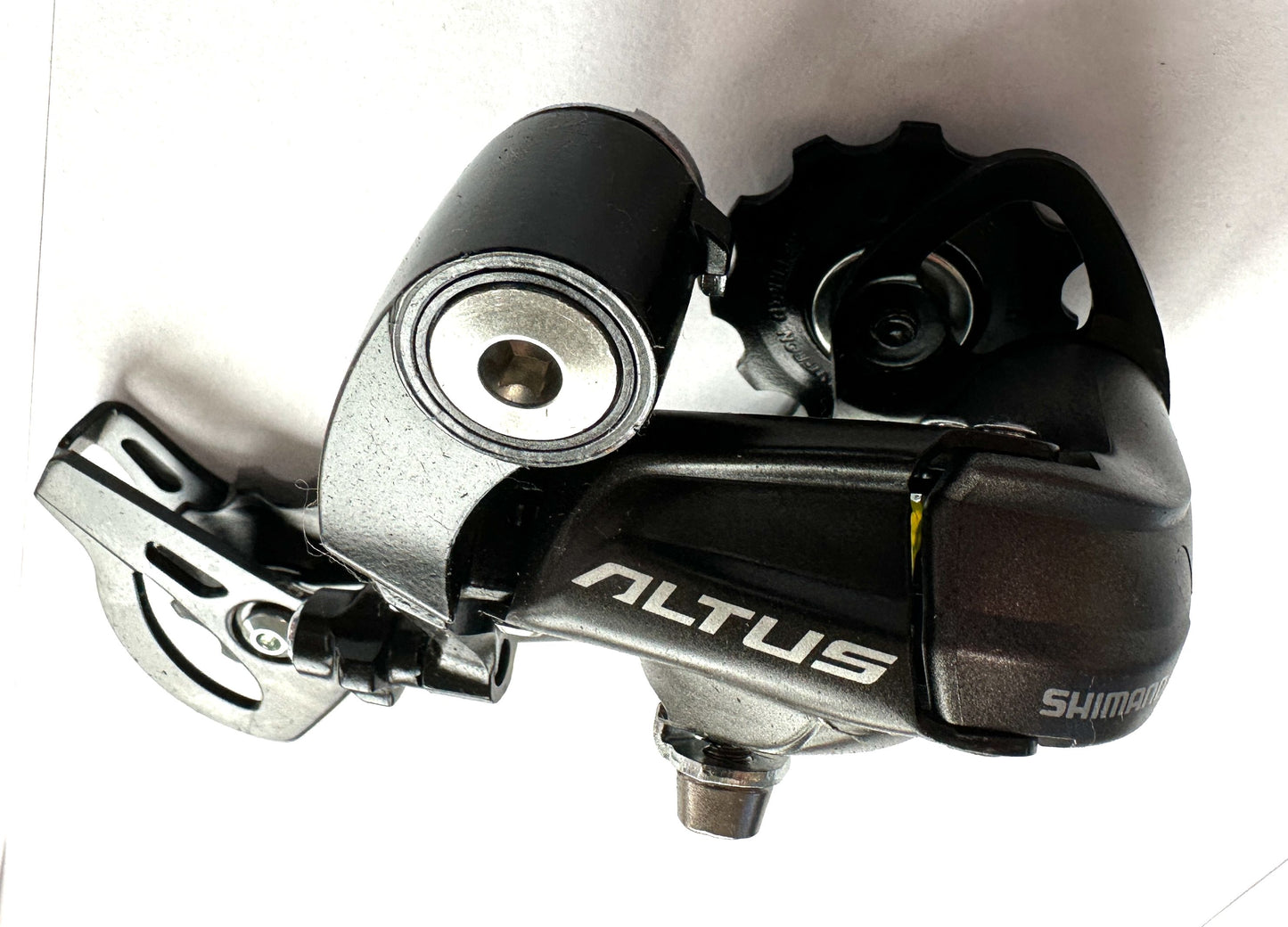 SHIMANO ALTUS RD-M370-SGS 9 Speed Hybrid / MTB Bike Rear Derailleur NEW IN BOX