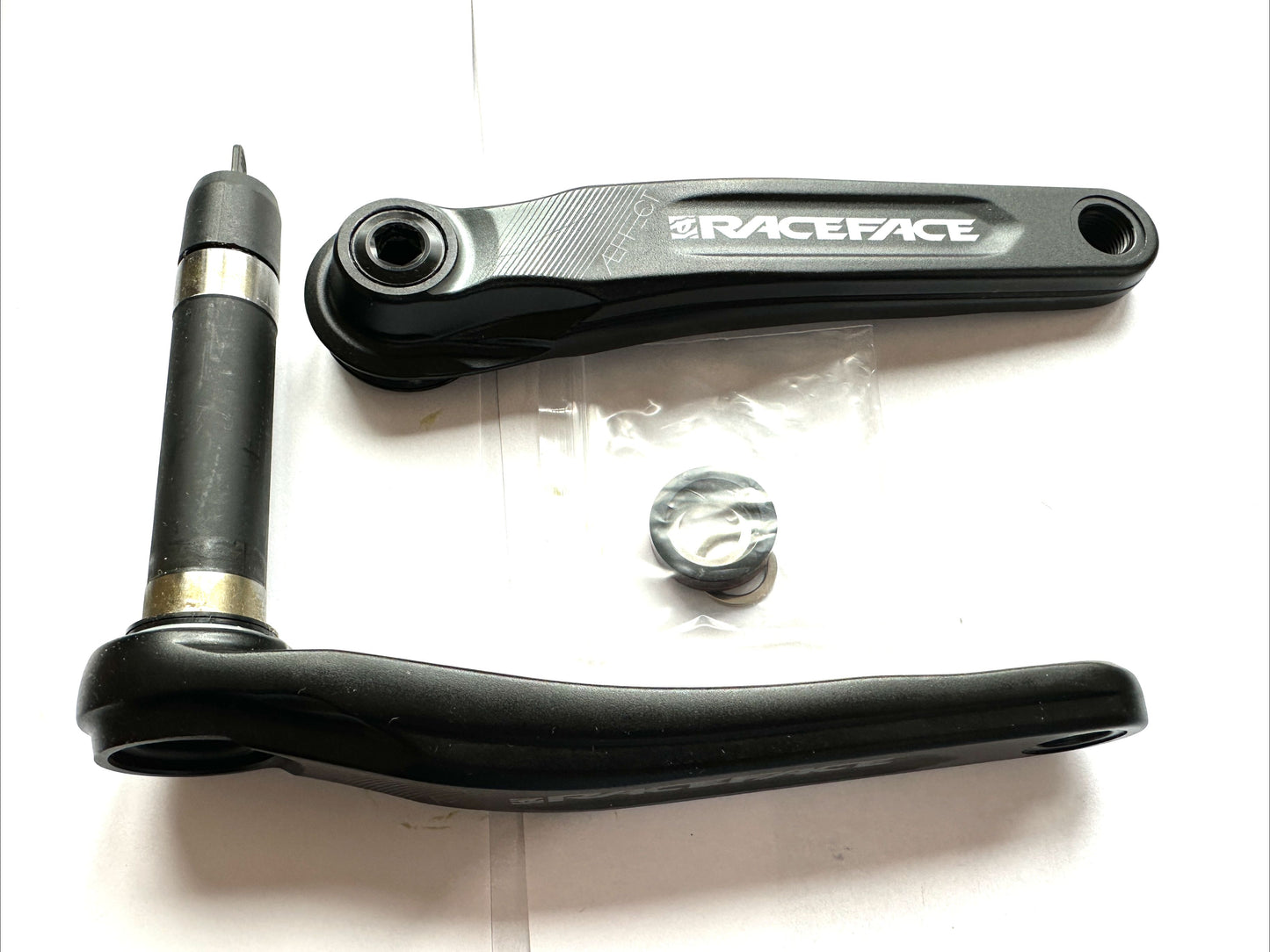 Race Face Aeffect Cinch Crank Arms 175mm CK19AE137ARM175BLK Bike New in box