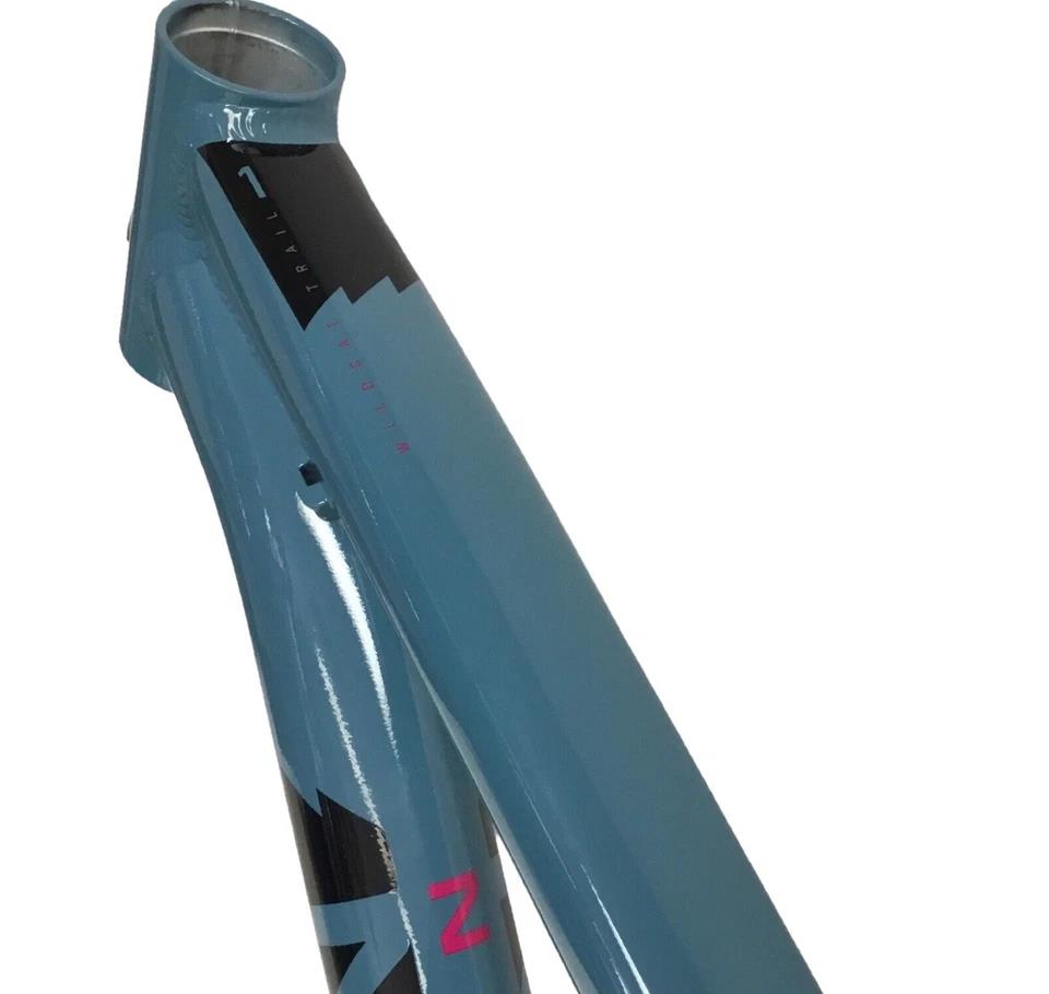 2019 Marin Wildcat Trail WFG 1 Small 27.5 inch womens MTB frame disc brake 135mm QR