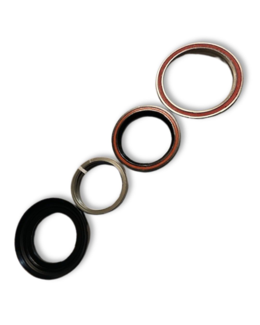 3T Exploro frameset parts kit with thru axles, integrated headset, saddle clamp, foam sleeves, paste and decals