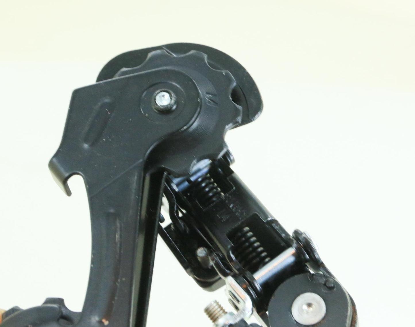 SUNRACE M2T 6/7/8  Axle Mount MTB / Hybrid Bike Rear Derailleur NEW