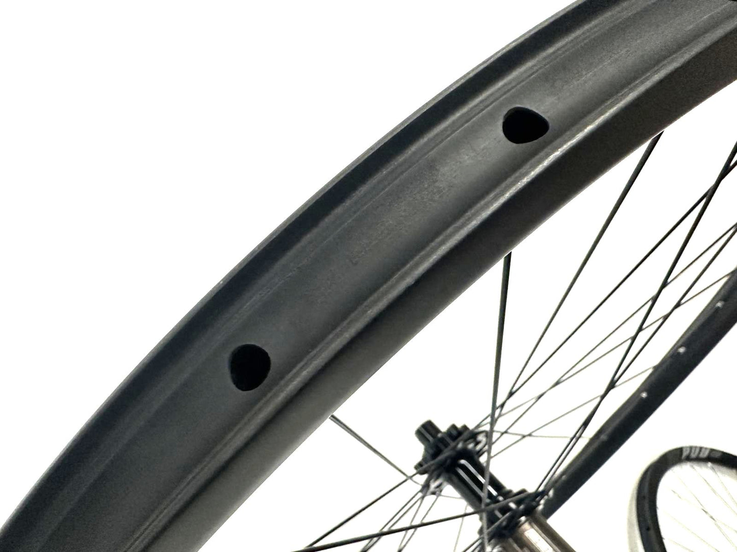 PUB Carbon 700c 100 x 12mm 142 x 12mm Disc Gravel Wheelset fits Shimano 11s New