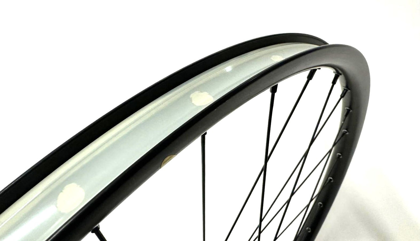 29er 700c 6 Bolt Disc Front Alloy Tubeless Wheel U28 15x100 Thru Axle 32 h New