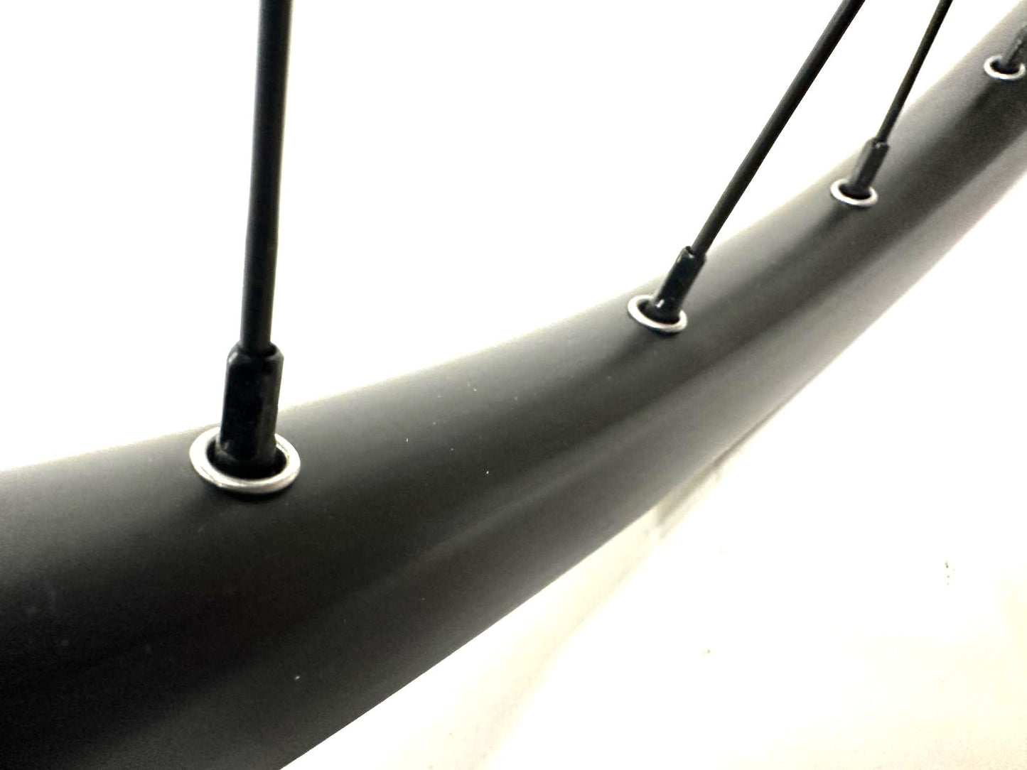 29er 700c 6 Bolt Disc Front Alloy Tubeless Wheel U28 15x100 Thru Axle 32 h New