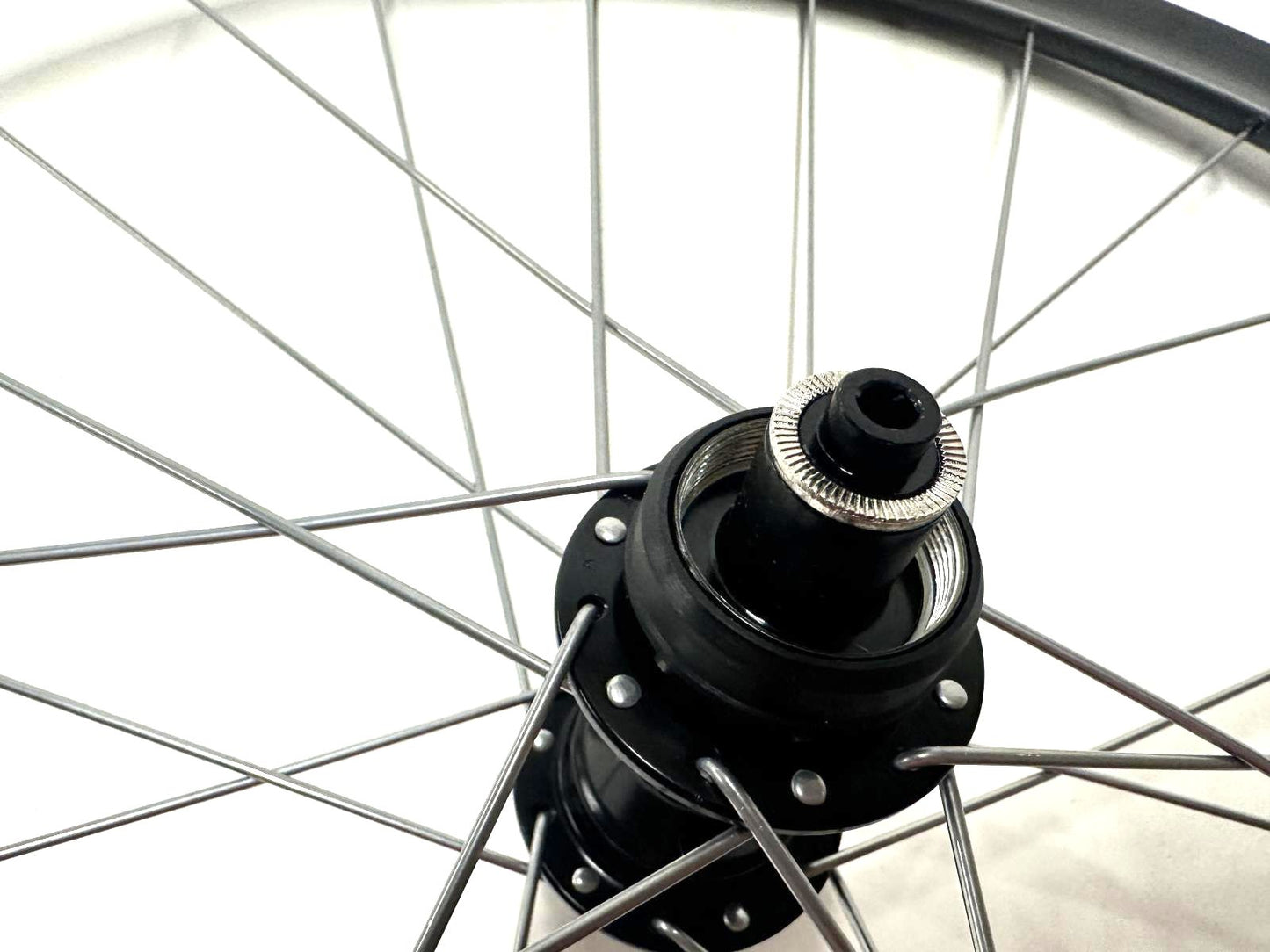 HED TOMCAT 622 x 21c 700c 135mm Center Lock Disc Rear Road Bike Wheel HG 11 QR