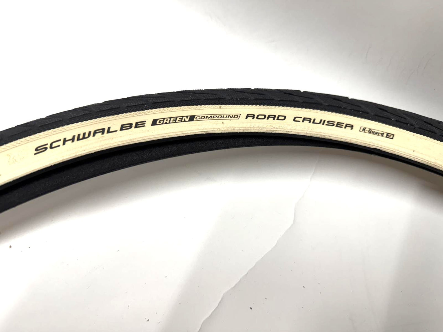 Lot of 2 SCHWALBE Road Cruiser Tire K-Guard 700 x 35c White Wall Green Compound