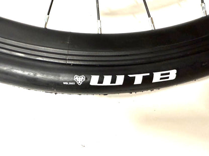 Front QR Alloy Disc Aero Wheel 700c 36 Spoke + Thick Slick WTB Tire and Rotor