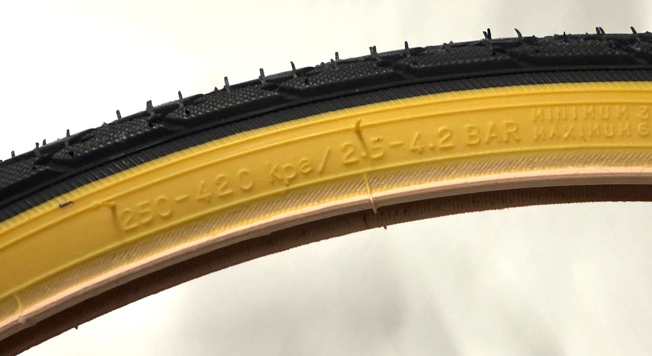 Pair (Lot of 2) DURO CORDOBA 700x35c Bicycle Bike Tires Wire Bead 35-60PSI New
