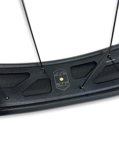 Sun Ringle Mulefut 80 26” Fat Bike Rear Wheel – 177x12mm Thru Axle, Shimano HG, Tubeless-Ready