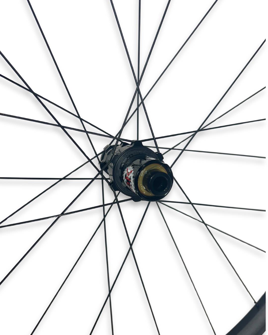FSA AGX i21 700c Adventure/Gravel Wheelset – Center-Lock, Shimano HG, Tubeless-Ready