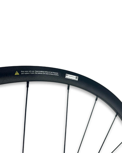 FSA AGX i21 700c Adventure/Gravel Wheelset – Center-Lock, Shimano HG, Tubeless-Ready