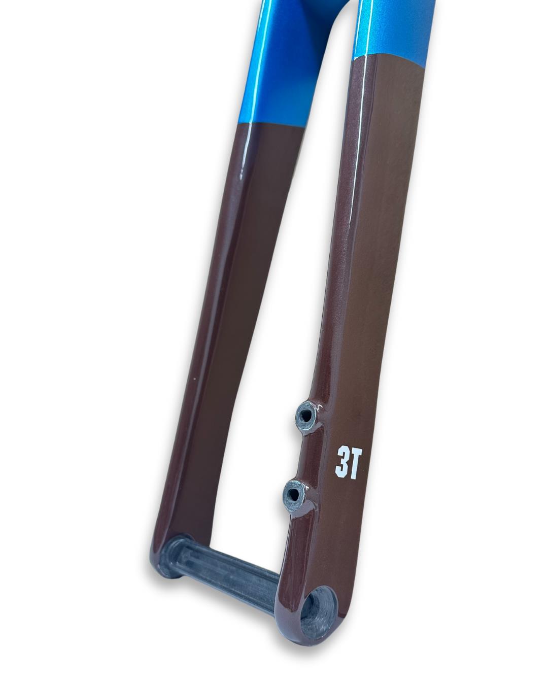 3T Exploro RaceMax Carbon Gravel Fork — 700c Disc 380mm A-C Blue/Brown