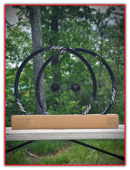PUB Carbon 700c 100 x 12mm 142 x 12mm Disc Gravel Wheelset fits Shimano 11s New