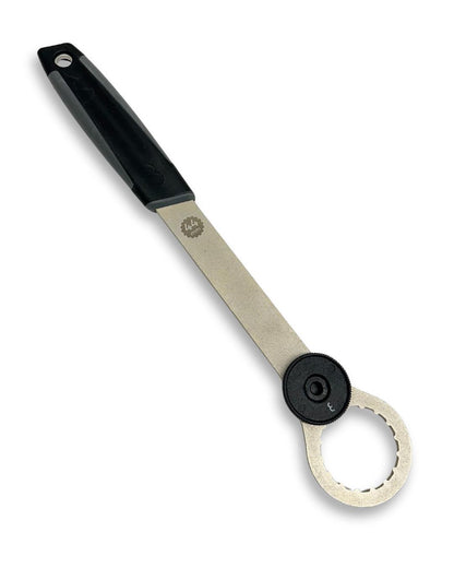 Bottom bracket maintenance kit with MultiHook lockring tool, BracketGrip cup wrench, BracketPlug socket, and DriveForce handle