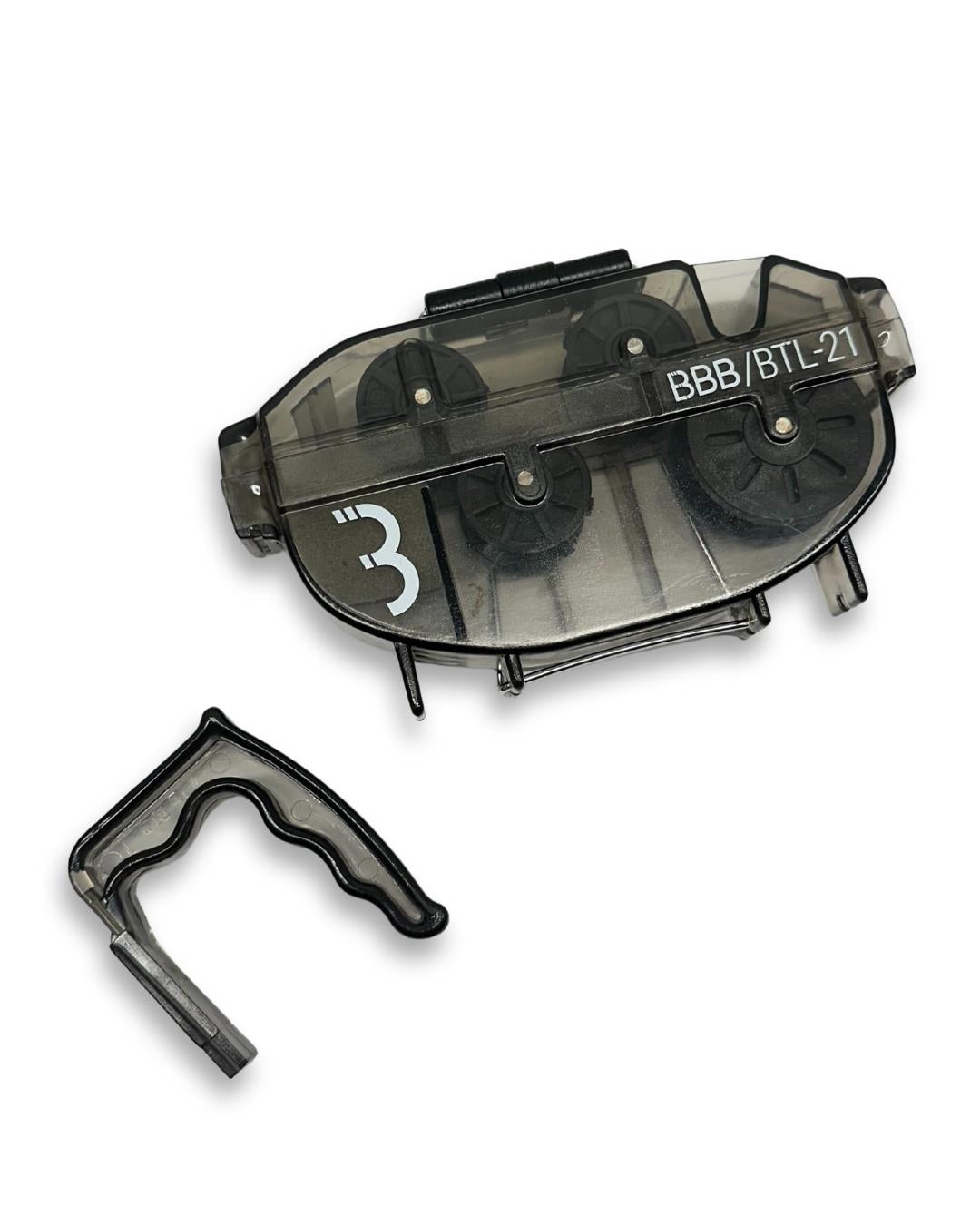 Bike chain maintenance tool kit including chain breaker tool, quick-link pliers, and chain scrubber cleaner