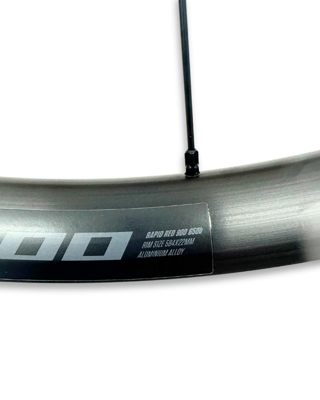 Fulcrum Rapid Red 900 650B front wheel tubeless ready with 22mm internal rim width and CenterLock disc mount