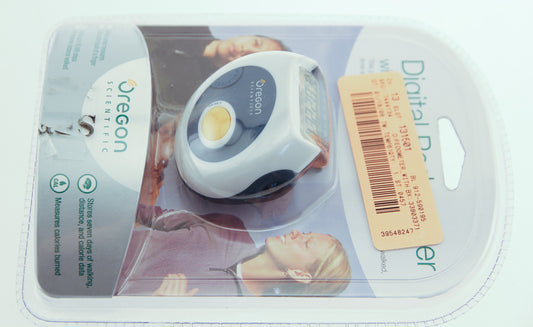 Oregon Scientific Digital Pedometer PE826 Measures Pulse Distance Calories New