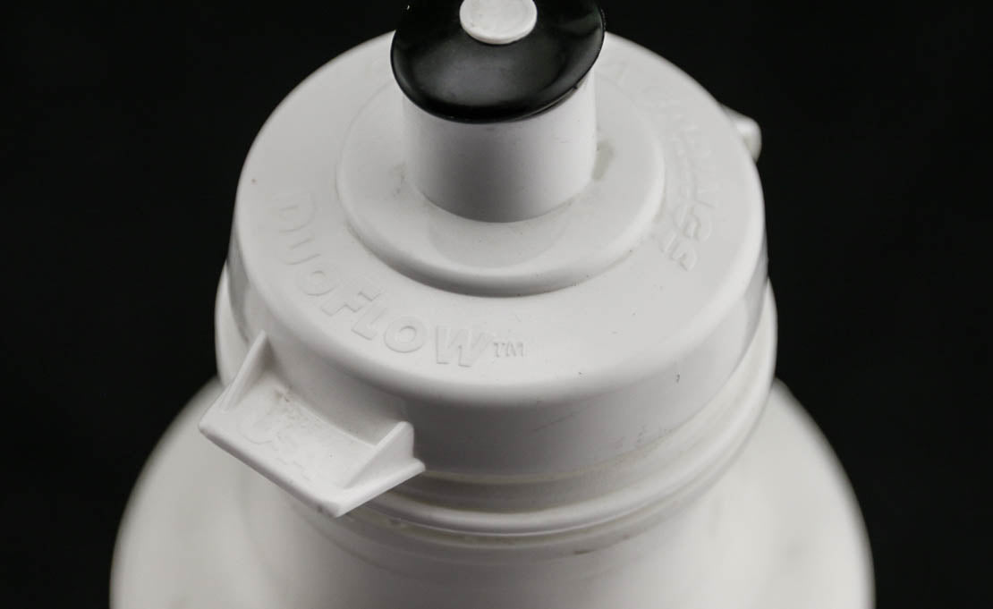 2 QTY California Springs DuoFlow 24oz Ounce Bicycle Water Bottles White NEW - Random Bike Parts