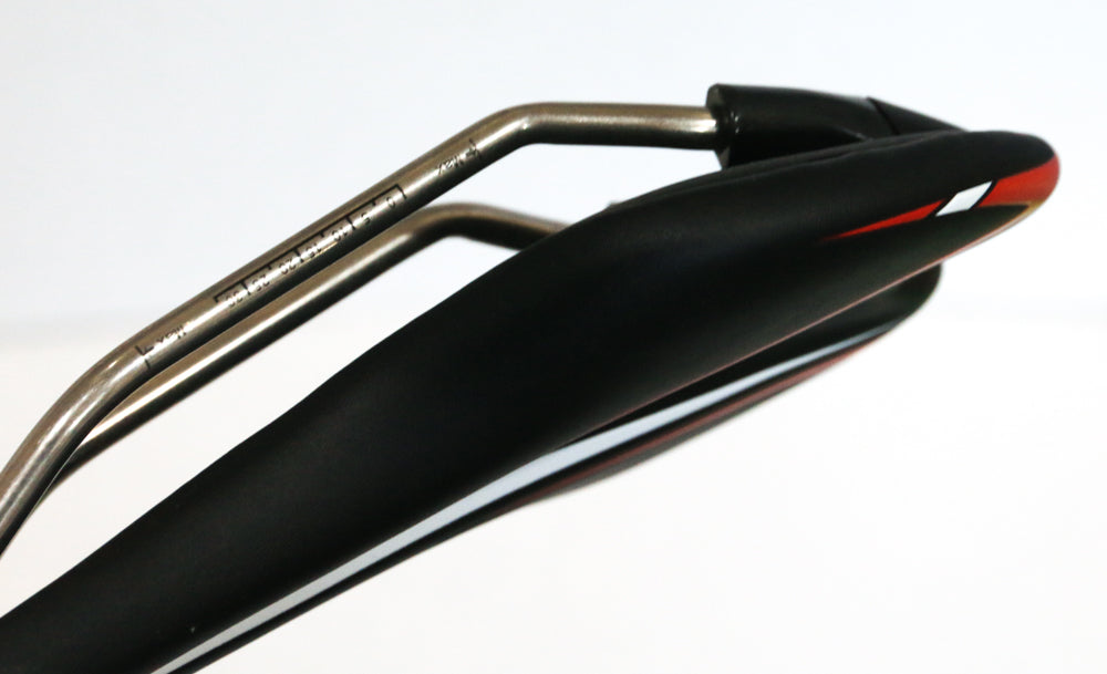 Velo 1557 Light Titanium Rail Road MTB Bike Saddle Seat 241g Black/Red NEW