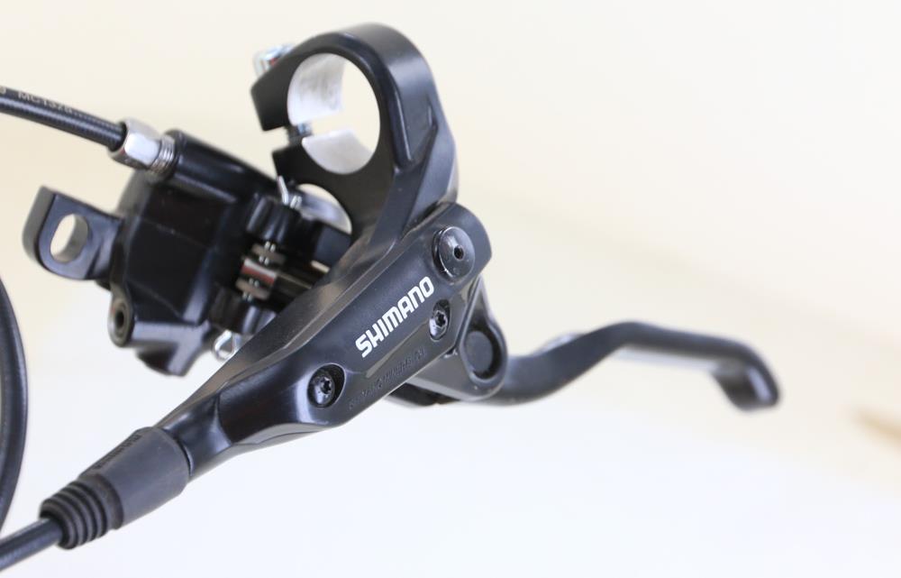 Shimano M615 Disc Bike Brakeset  Missing Pads NEW