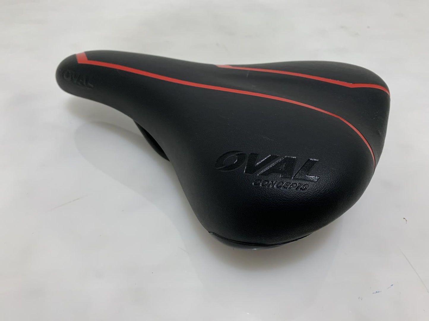 Oval Concepts MTB Mountain Road Bicycle Cycle Bike Seat Saddle New Take Off