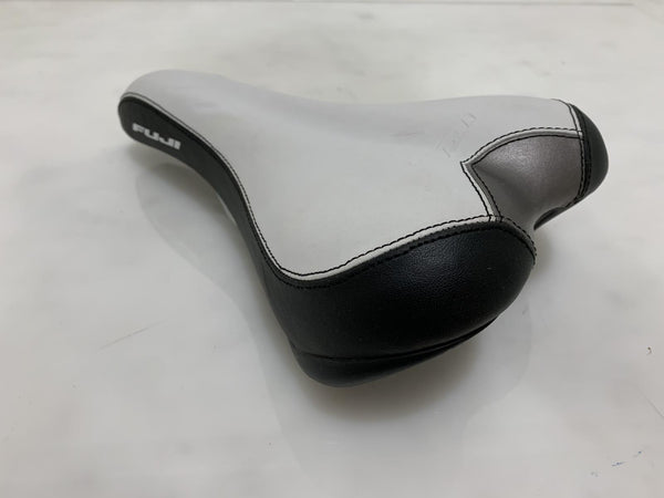 FUJI MTB Mountain Road Bicycle Cycle Bike Seat Saddle New Take Off