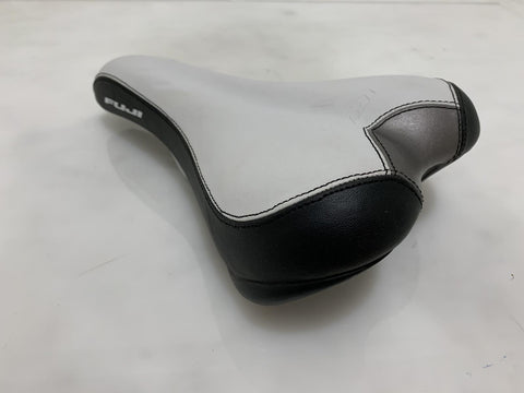 FUJI MTB Mountain Road Bicycle Cycle Bike Seat Saddle New Take Off