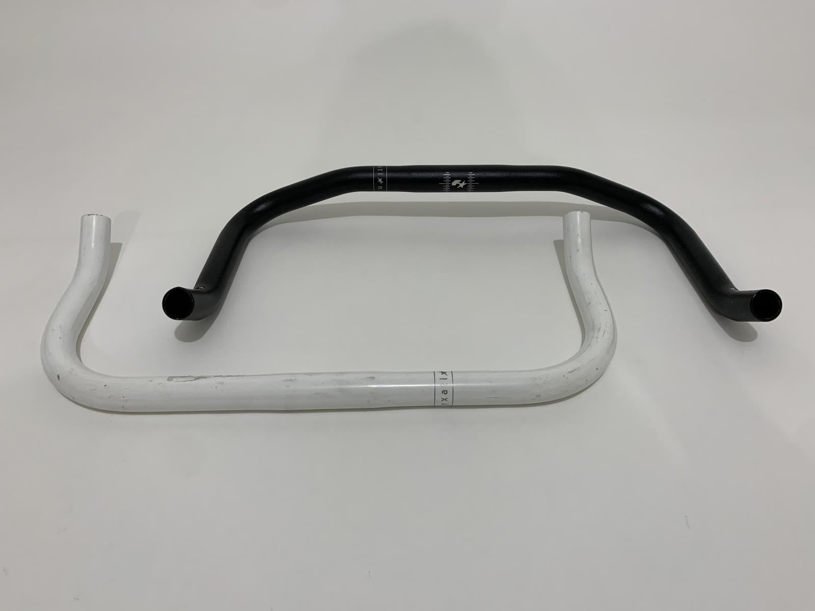 Lot of 4 Unbranded Misc Bullhorn Aluminum / Steel Bike Handlebars 25.4 Take Offs