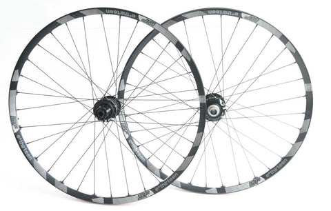 E-Thirteen LGR1 650b 27.5" Mountain Bike Wheelset 8-11s Shimano 12/20mm Thru NEW