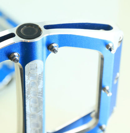 Spank Oozy MTB Flat 9/16 Platform Pedals Bike Blue Alloy Sealed Lightly Used