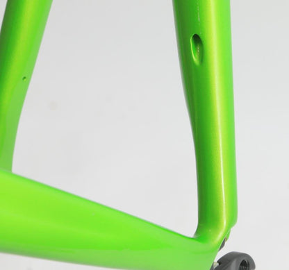 58cm Green Carbon 700c Road Bike Frame Italian BB Bottom Bracket Tapered New NOS - Random Bike Parts