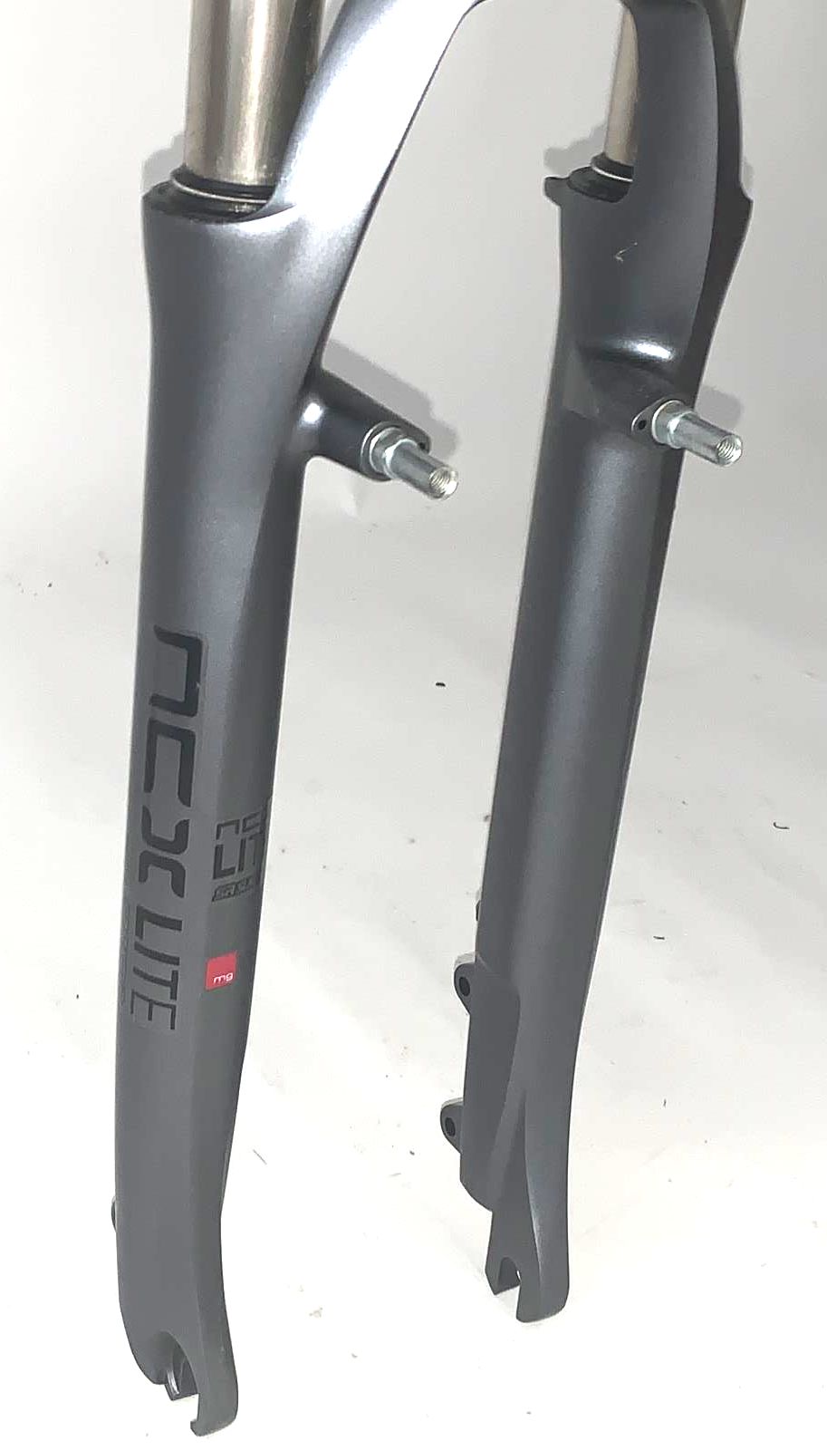 Suntour NEX Lite Threadless 1-1/8 Suspension Bike Fork Disc Rim Lockout 700c NEW