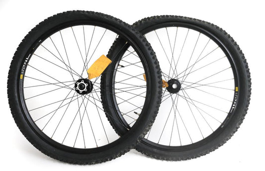 Mavic EN 321 26" DH MTB Bike 20 x 110mm / 12 x 142mm Thru 8-11s + Tires New Blem