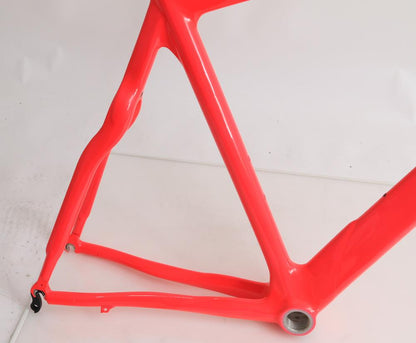57cm 700C Fluorescent Pink Carbon Road Bike Frame Italian BB 1-1/8" New BLEM - Random Bike Parts