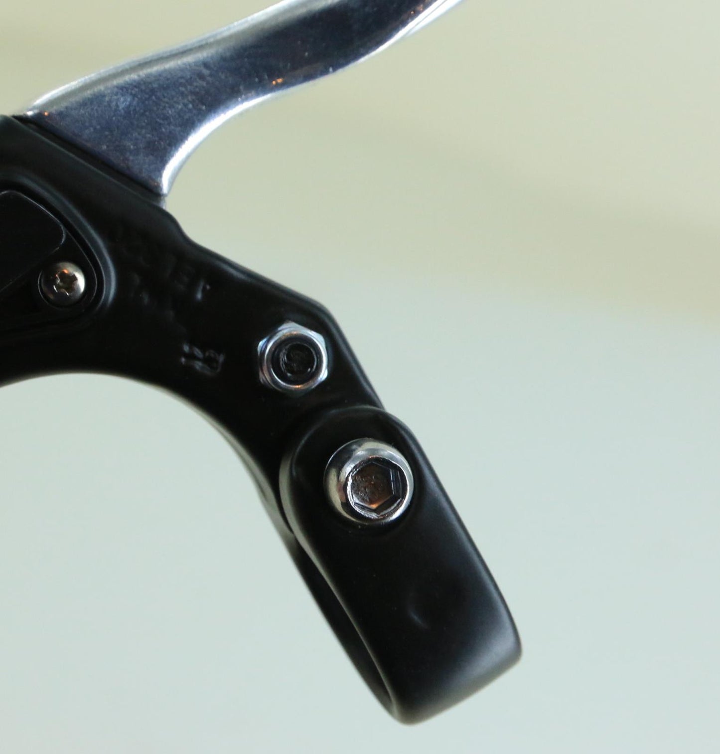 Tektro Left V-brake Mechanical Disc Bike Brake Lever with Brake Light Switch NEW