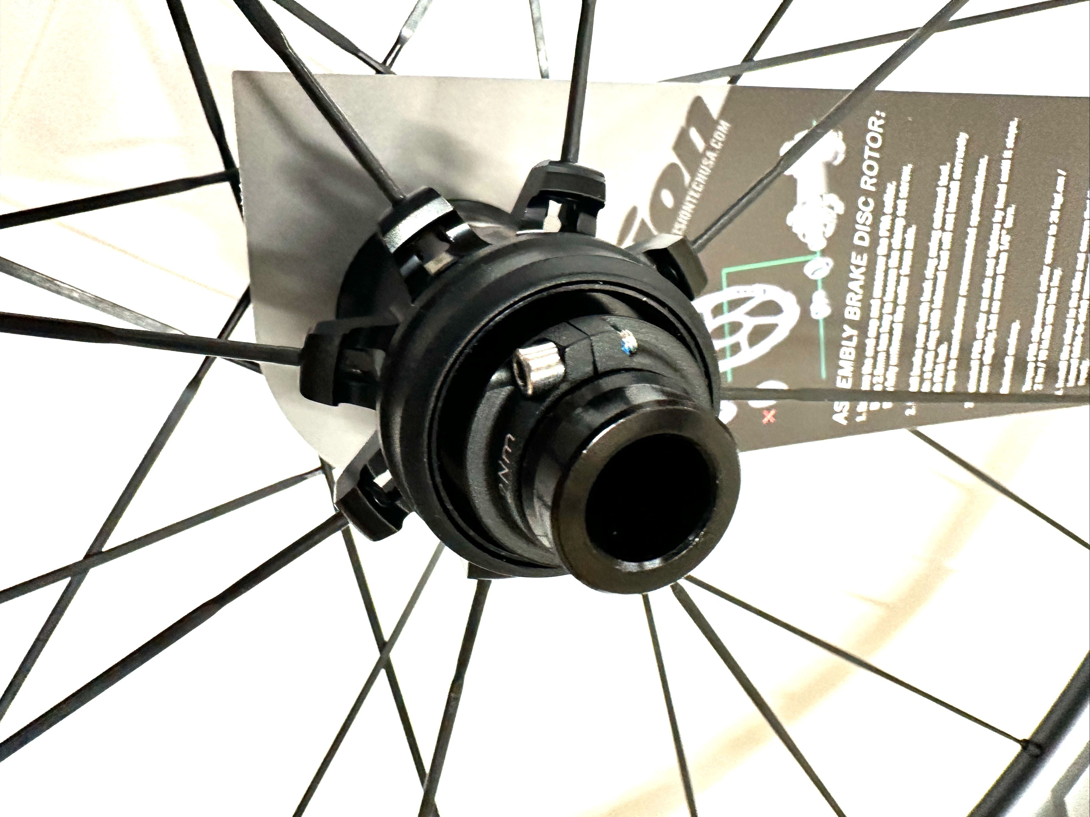 FSA Vision Metron 81 SL Carbon Clincher Rear Wheel Shimano 11 spd QR New