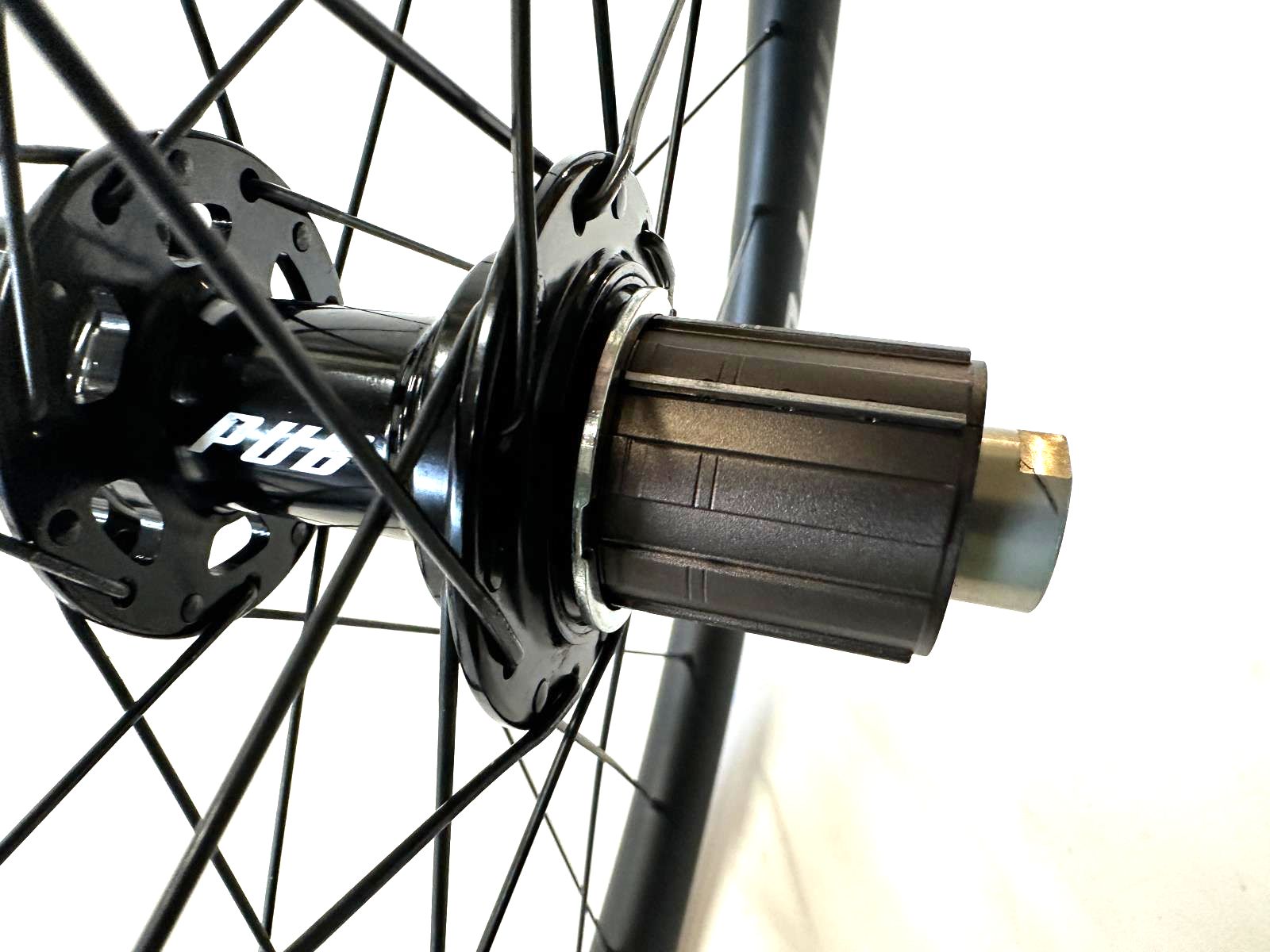 PUB Carbon 650 B 27.5" 100mm x 15mm 142mmx12mm Disc Wheelset fits Shimano 11 New