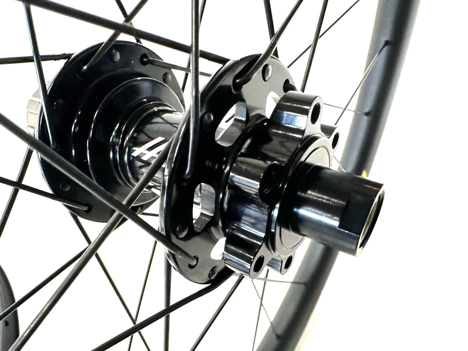 PUB Carbon 650 B 27.5" 100mm x 15mm 142mmx12mm Disc Wheelset fits Shimano 11 New